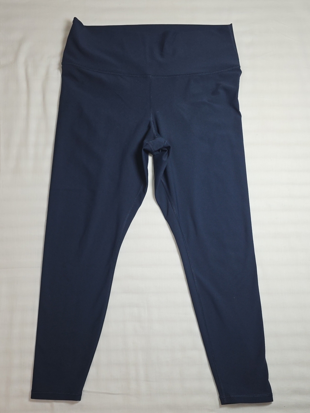 0784 Old Navy Navy High-Rise Active Leggings; XL
